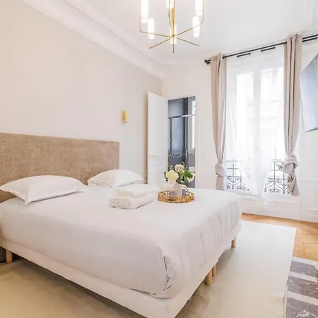 Апартаменты Luxurious 8p4br - Champs Elysees Париж